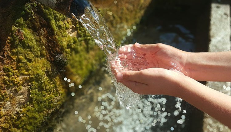 HMI Cabang Ternate Mendesak Pemkot Evaluasi Kinerja Direktur Teknis PDAM Kota Ternate