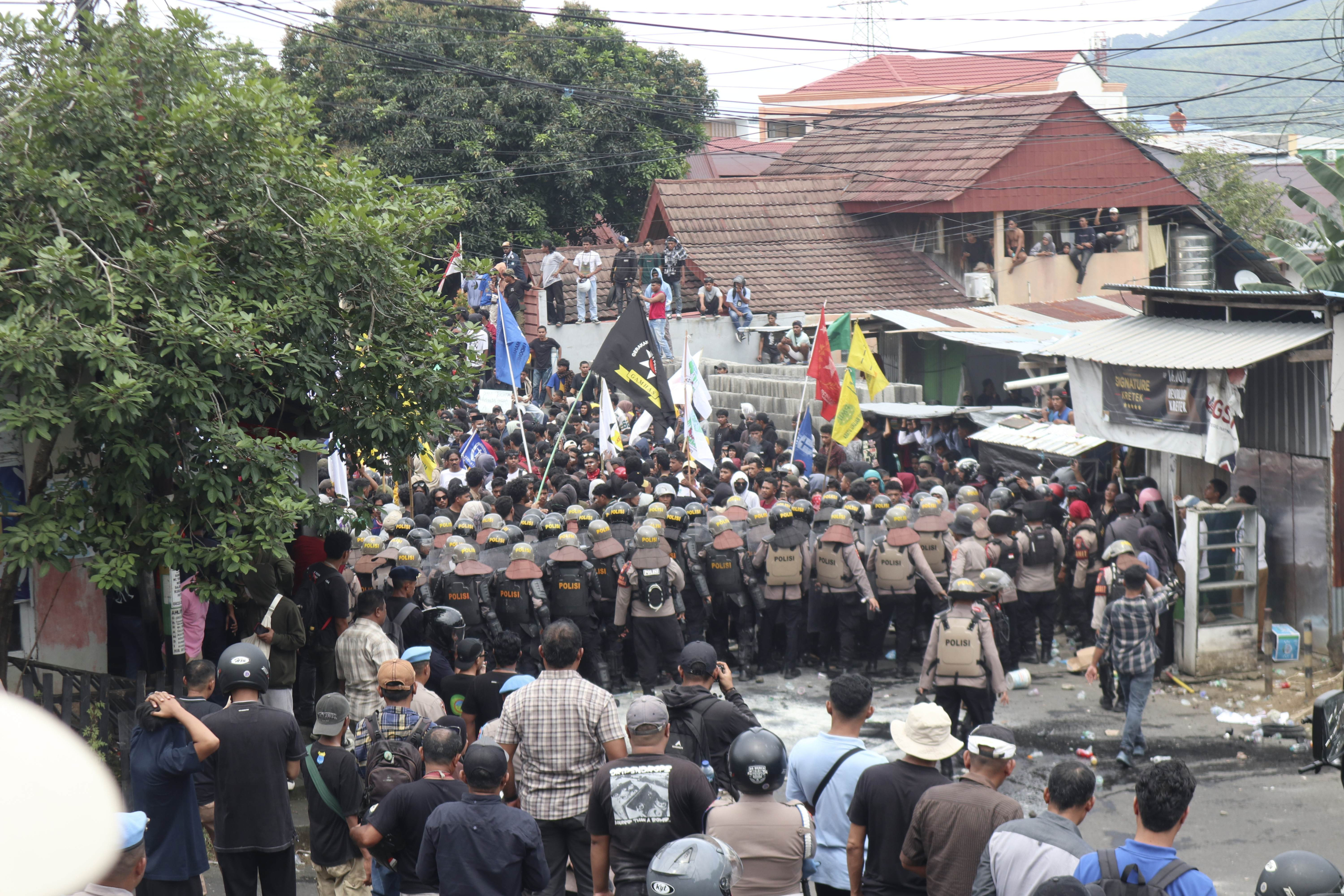 Suasana Ricu saat aksi pembubaran DPR. 