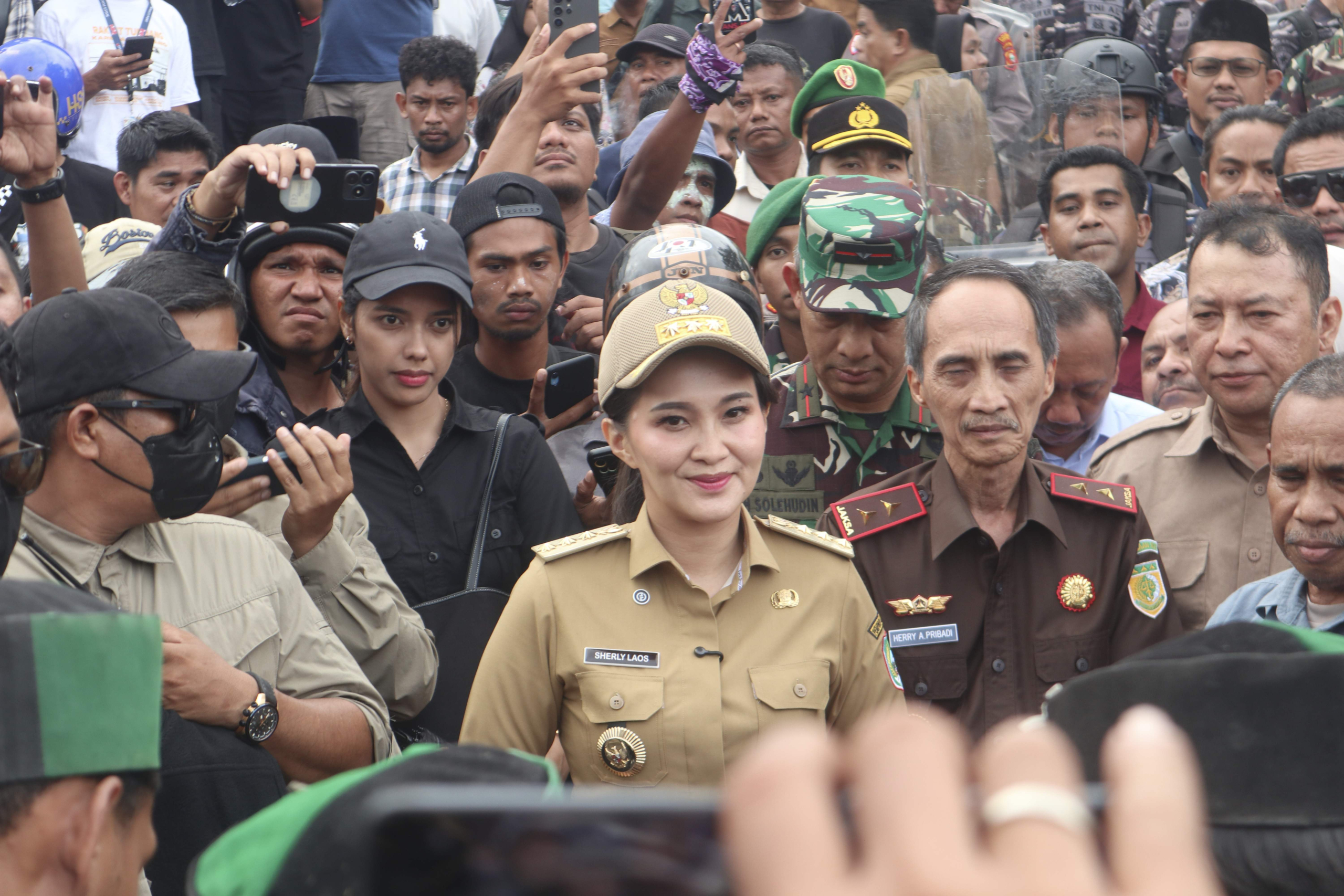 Tuding 11 Warga Maba, Sherly Tjoanda di Somasi