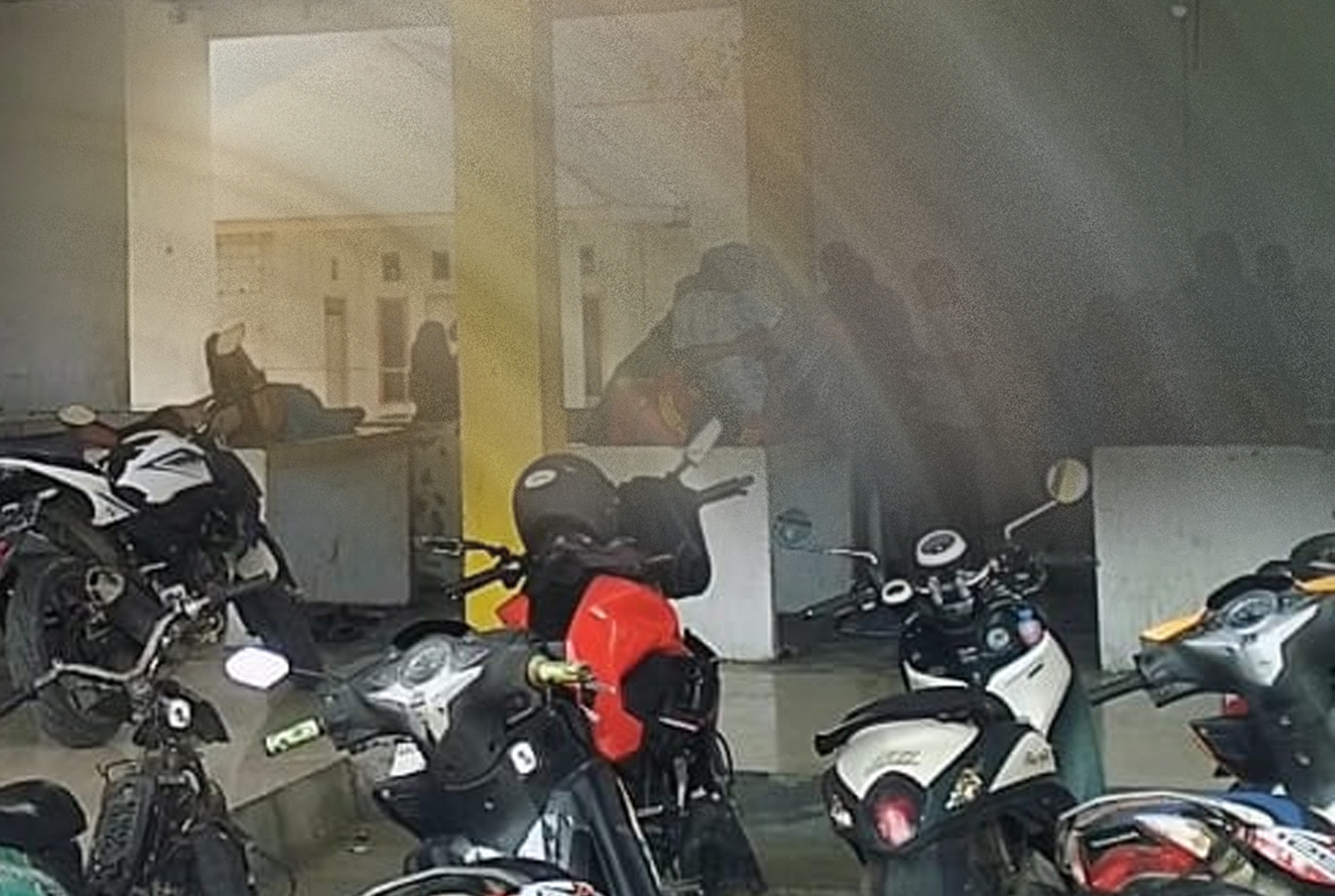 Pasar Rakyat Bicoli Maba Selatan jadi Sarang Judi dan Meresahkan Warga