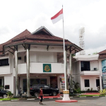 Dua Proyek Bermasalah, Praktisi Hukum Desak Bupati Sula Dipanggil Kejati